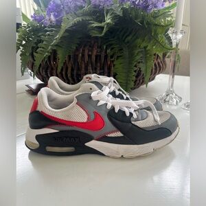 Nike Air Max Excee CZ9204–100 men’s 11.5 athletic shoes white/university red